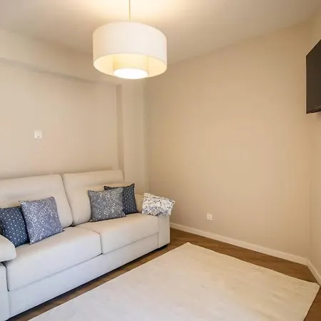 Reference T1 2nd Floor 리스본